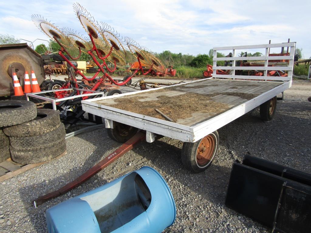 16FT HAY WAGON