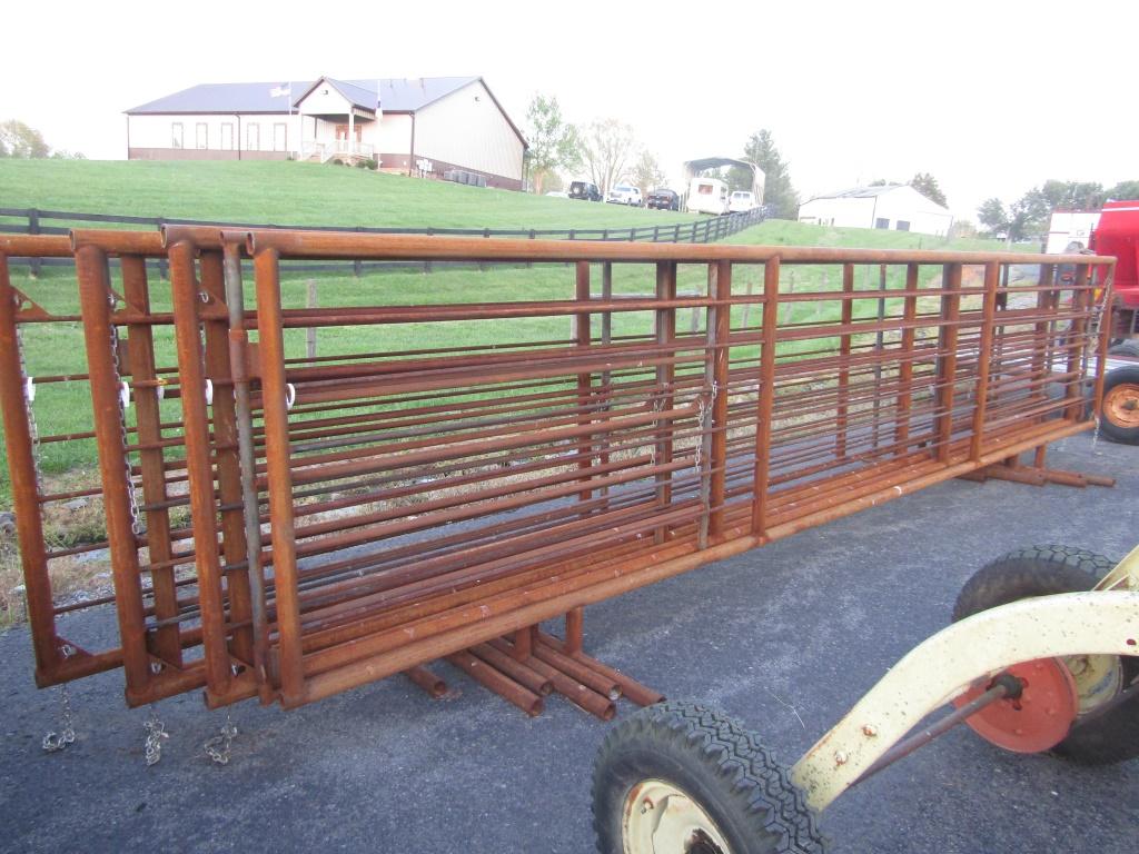 24FT HD SELF STANDING PANEL W/ 7FT GATE