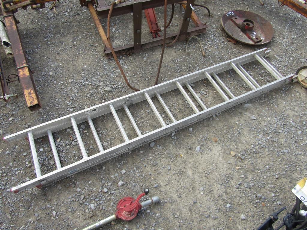 ALUMINUM LADDER