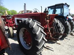 966 INTERNATIONAL TRACTOR