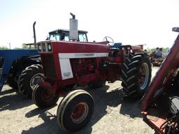 966 INTERNATIONAL TRACTOR