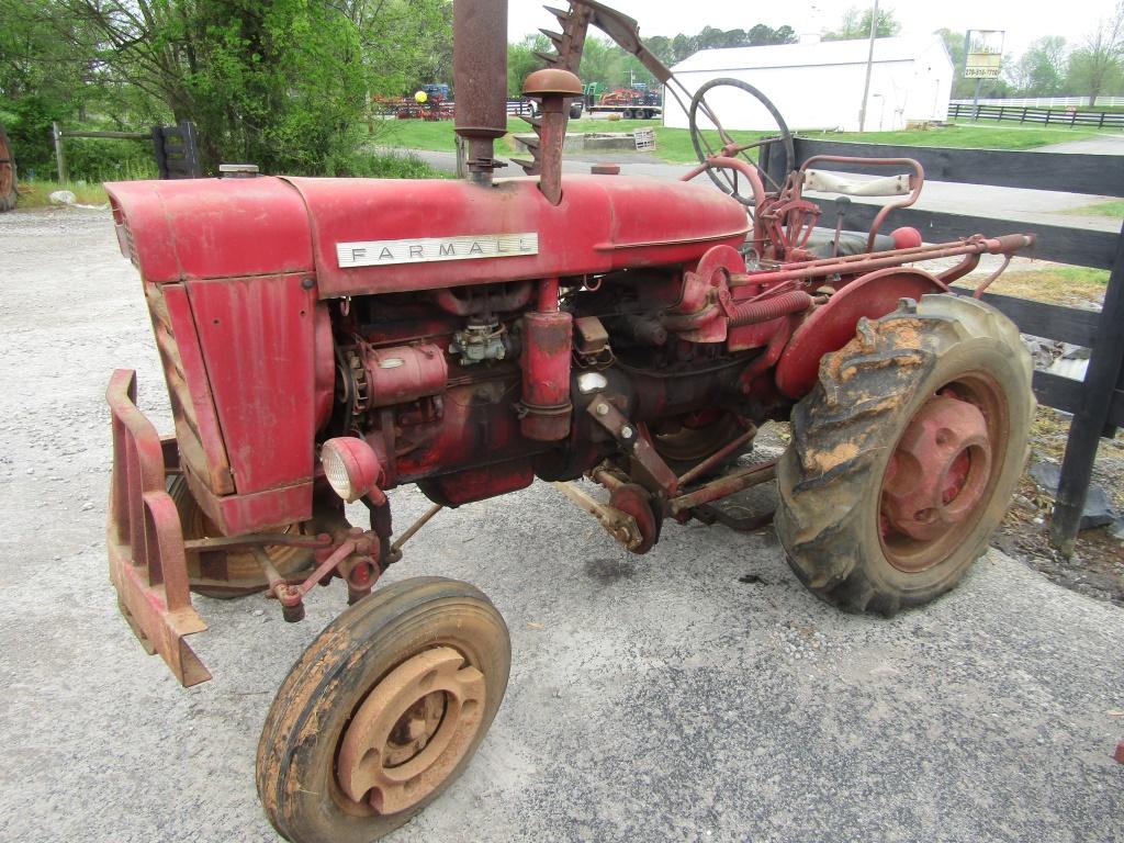 140 FARMALL TRACTOR W/ SICKLE MOWER