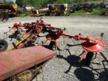 4 BASKET KUHN HYD TILT AND FOLD TEDDER