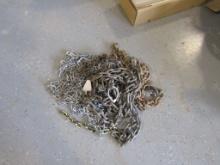 PILE OF MISC CHAIN