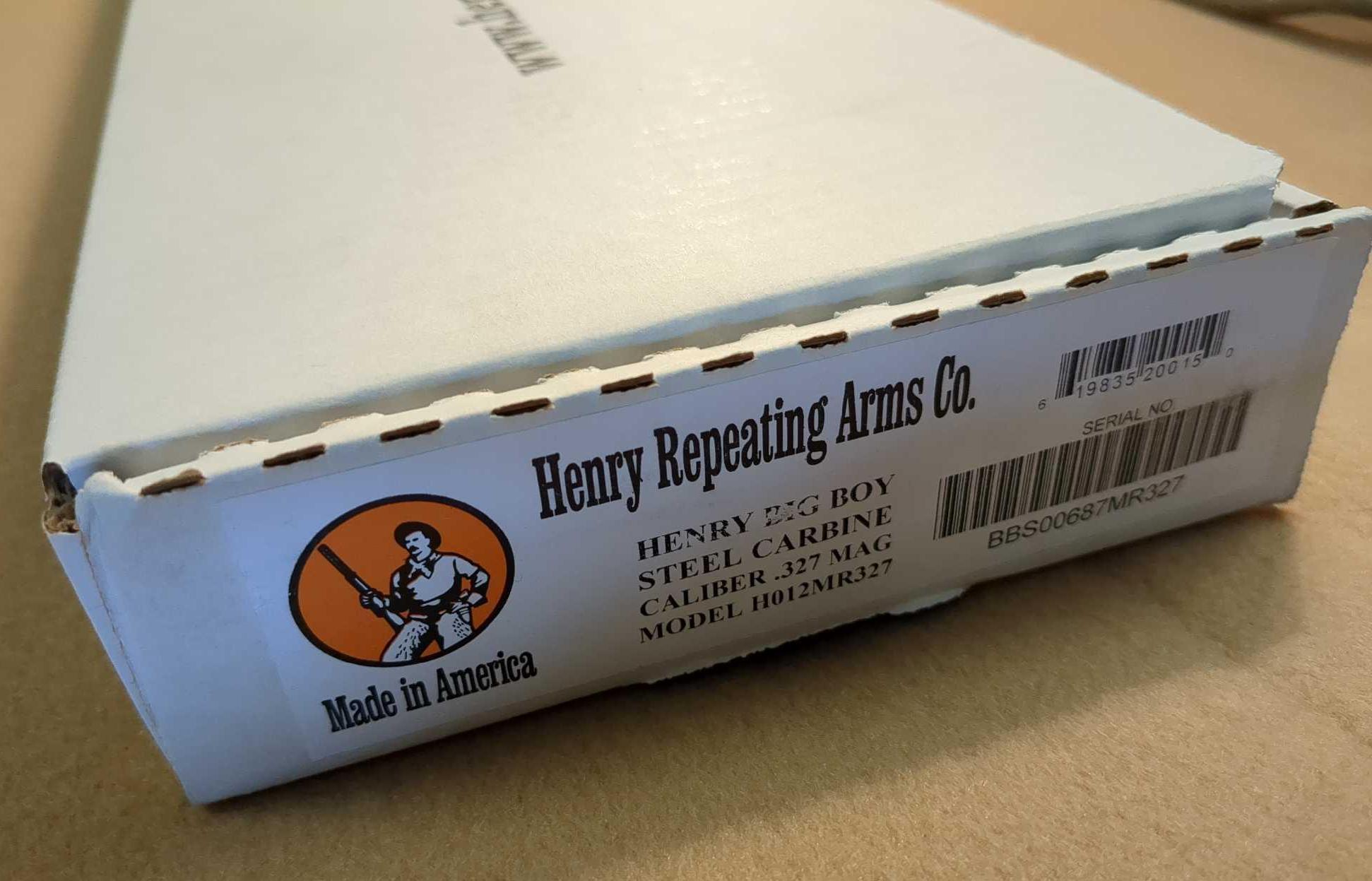 HENRY REPEATING ARMS COM. BIG BOX STEEL CARBINE327 MAG LEVER ACTION RIFLE