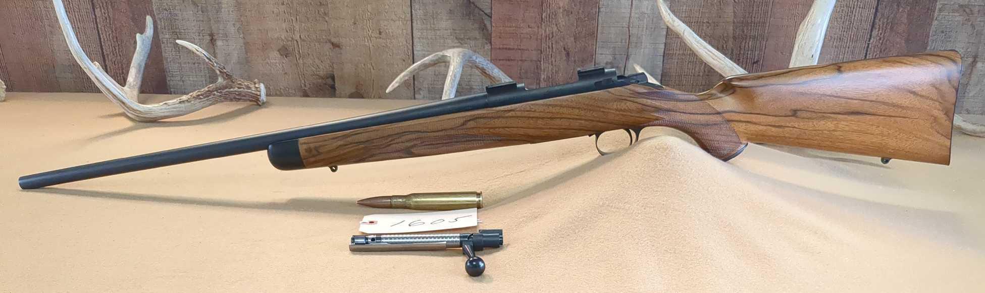 KIMBER MODEL CUSTOM MATCH LIMITED EDITION .220 BOLT ACTION RIFLE