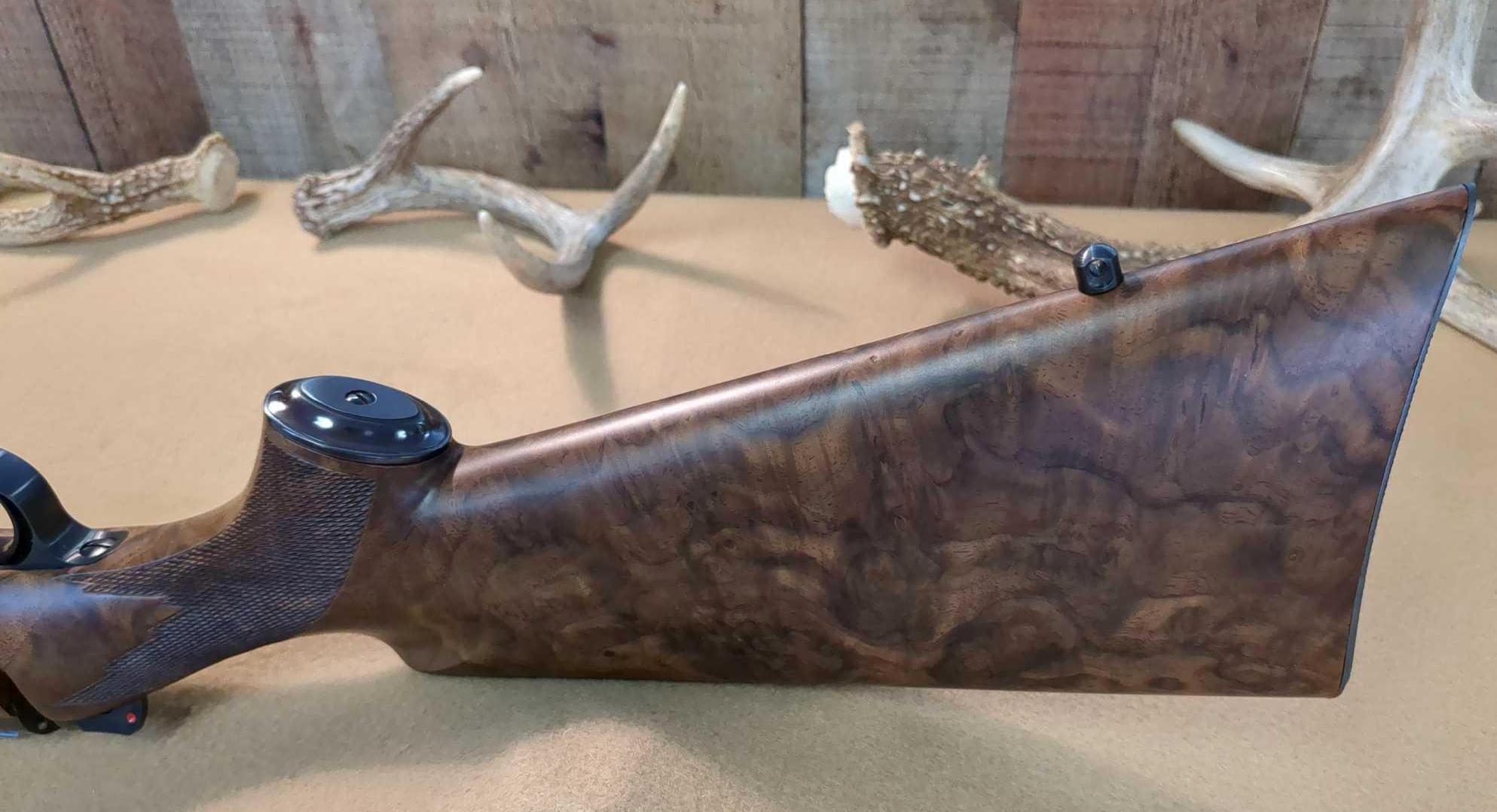 KIMBER MODEL 82 DELUXE .22 LR BOLT ACTION RIFLE