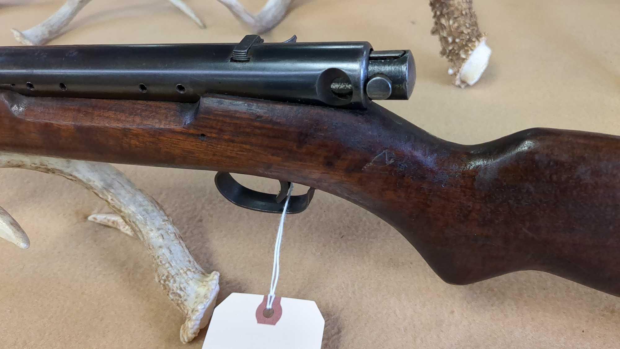 WINCHESTER MODEL 74 .22 S., L., LR SEMI AUTO RIFLE