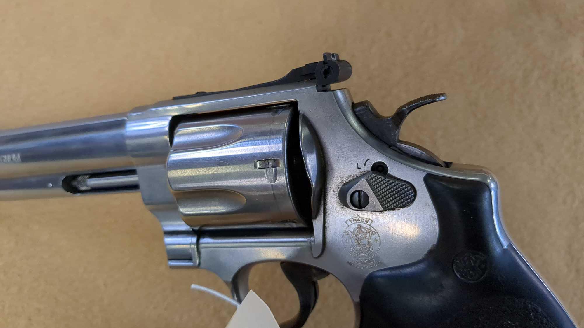 SMITH & WESSON MODEL 629-6 CLASSIC .44 MAG REVOLVER