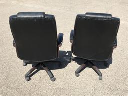 2pcs of Black / Brn Rolling Office Chairs