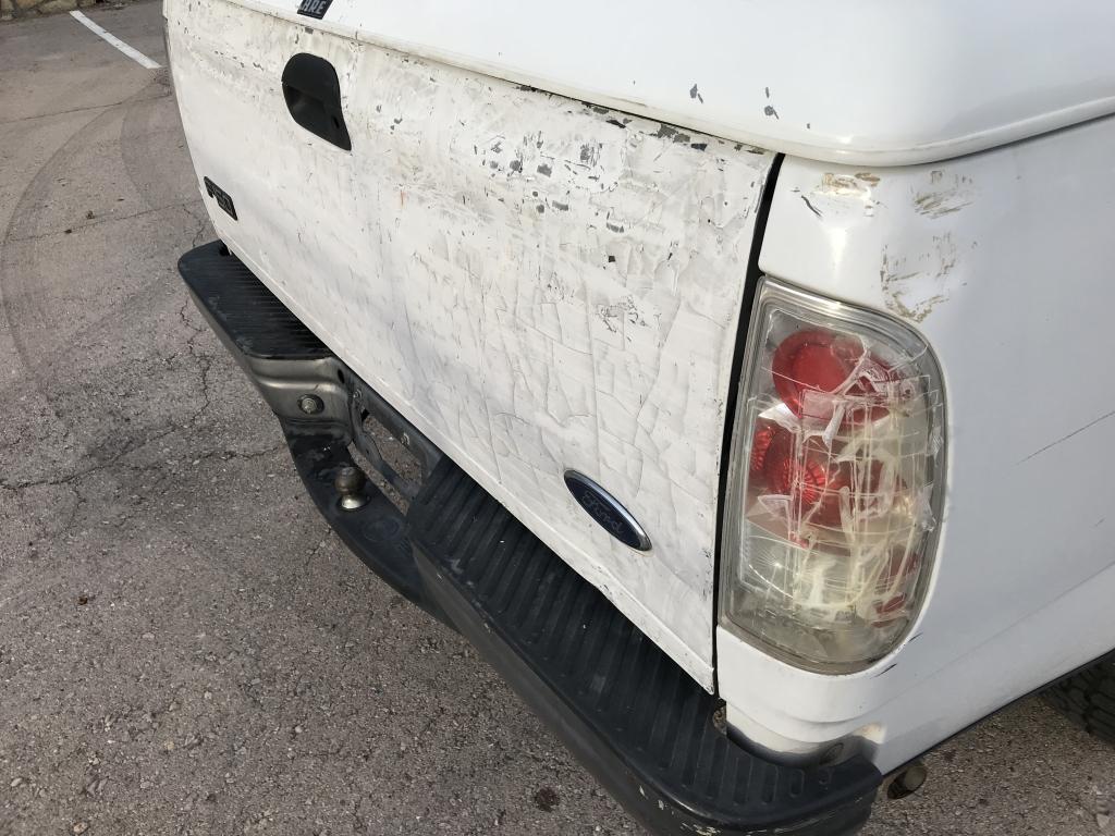 2004 Ford F-150 Heritage Pickup XL w/ Cover