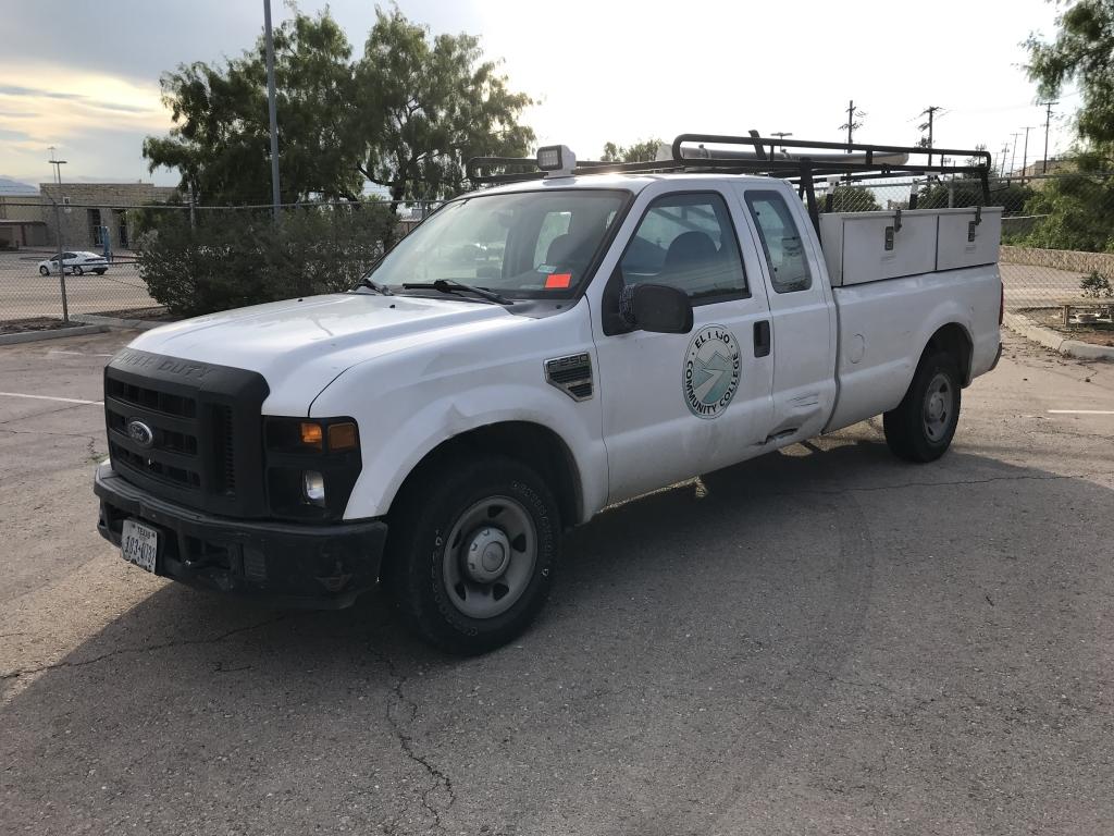 2008 Ford F-250 Super Duty Pickup XL