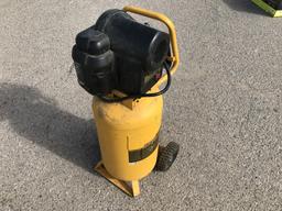 Dewalt 225 PSi 15GAL Air Compressor