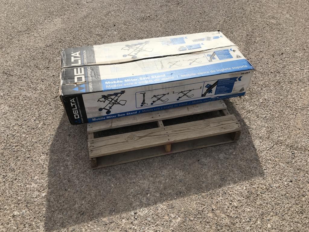 Kobalt Mobile Miter Table Saw Stand