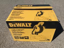 Dewalt 10" Compound Miter Saw