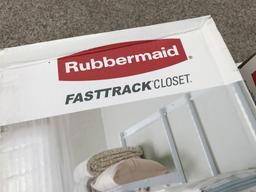 (4)pcs Rubbermaid Closet System
