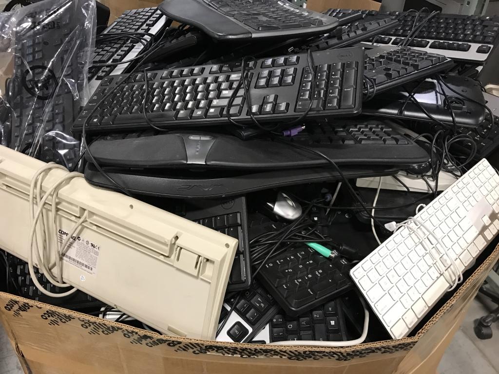 College Surplus Electronics - Box of Keyboards ETC