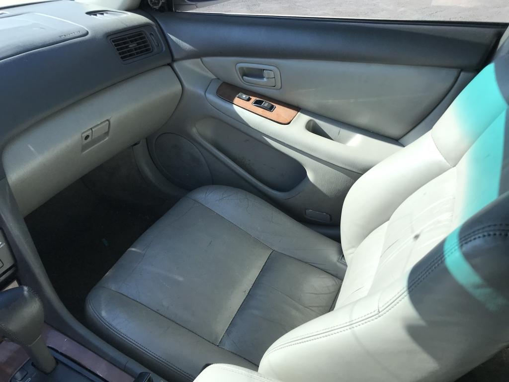 1997 Lexus ES 300 Sedan w/Sunroof