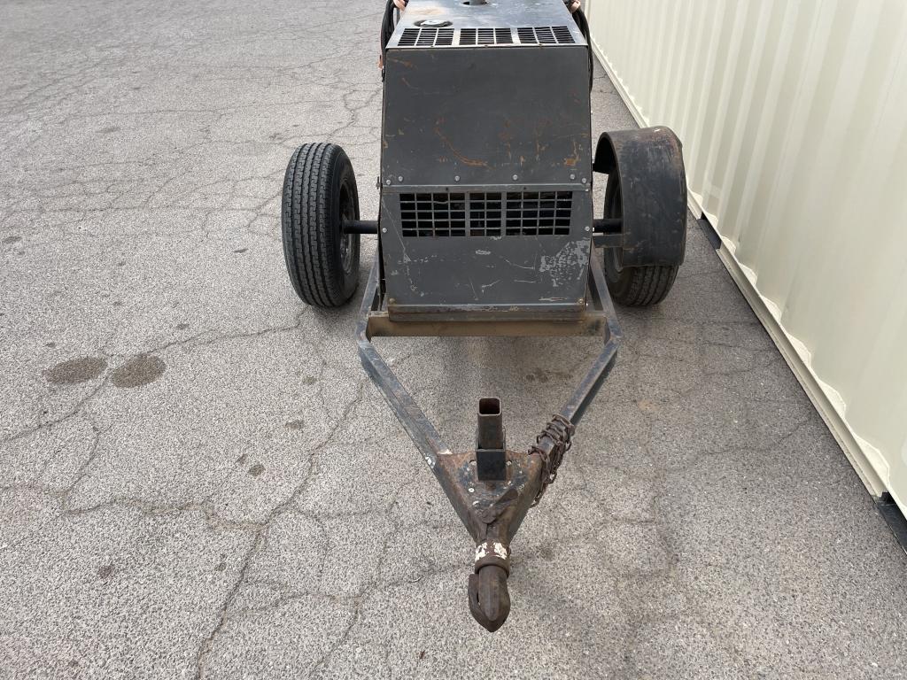 Lincoln 250 AC/DC Diesel Welder on Trailer (Works)