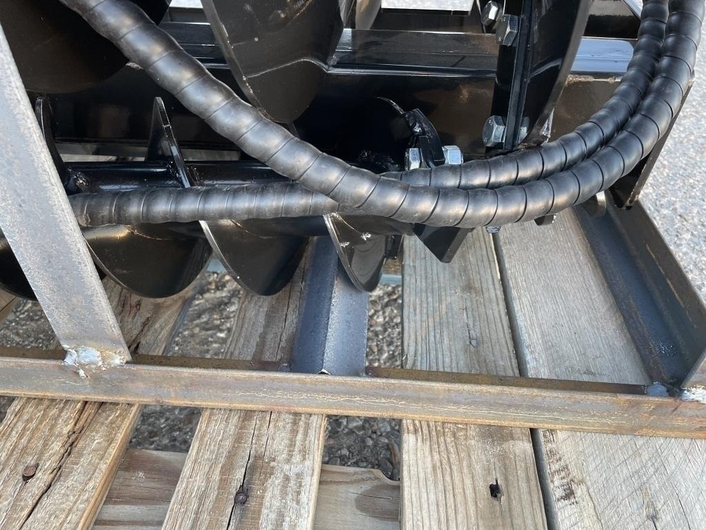 UNUSED Hydraulic Skid-Steer Black Auger w/ 3 Bits