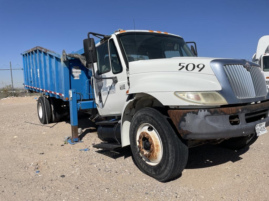 2003 International Trash Truck ( Parts Only)