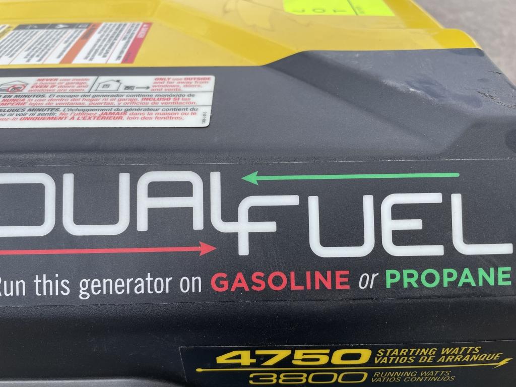 UNUSED Champion 4750Watt Duel Fuel Generator-A