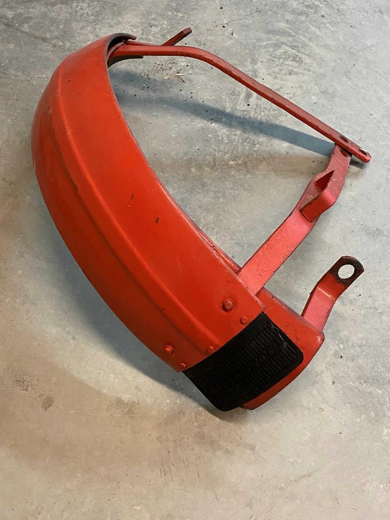 SET OF FRONY TRACTOR FENDERS