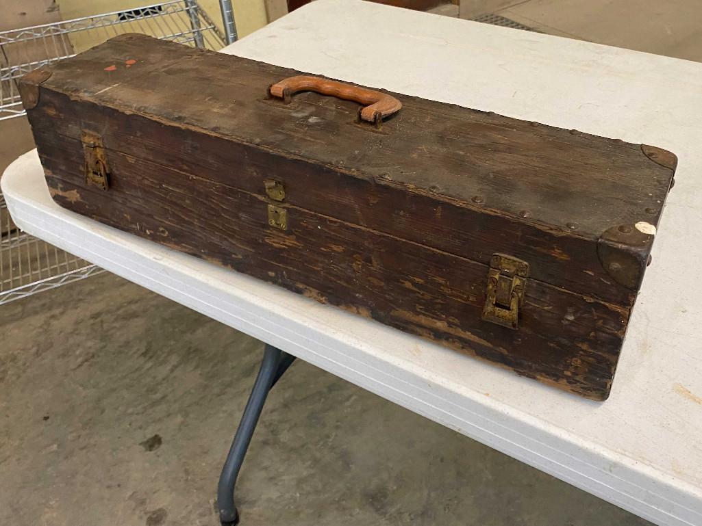 VINTAGE WOODEN TOOLBOX