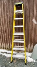 8 FT FEATHERLITE LADDER