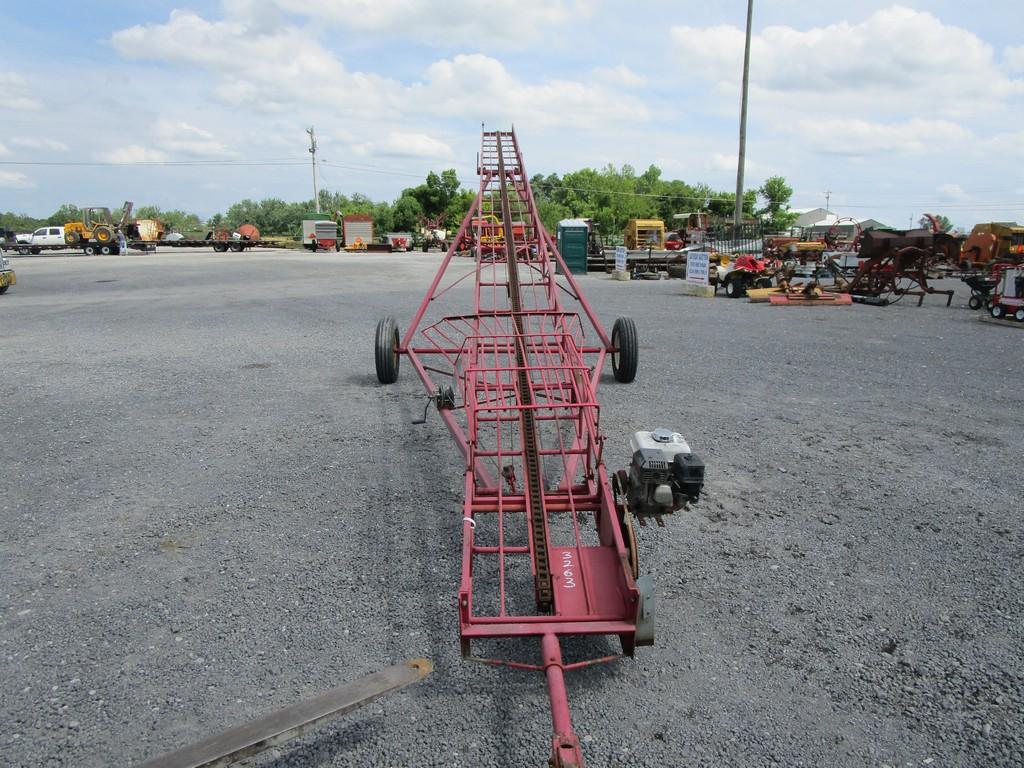 TRANSPOTY HAY ELEVATOR W/ HONDA MOTOR