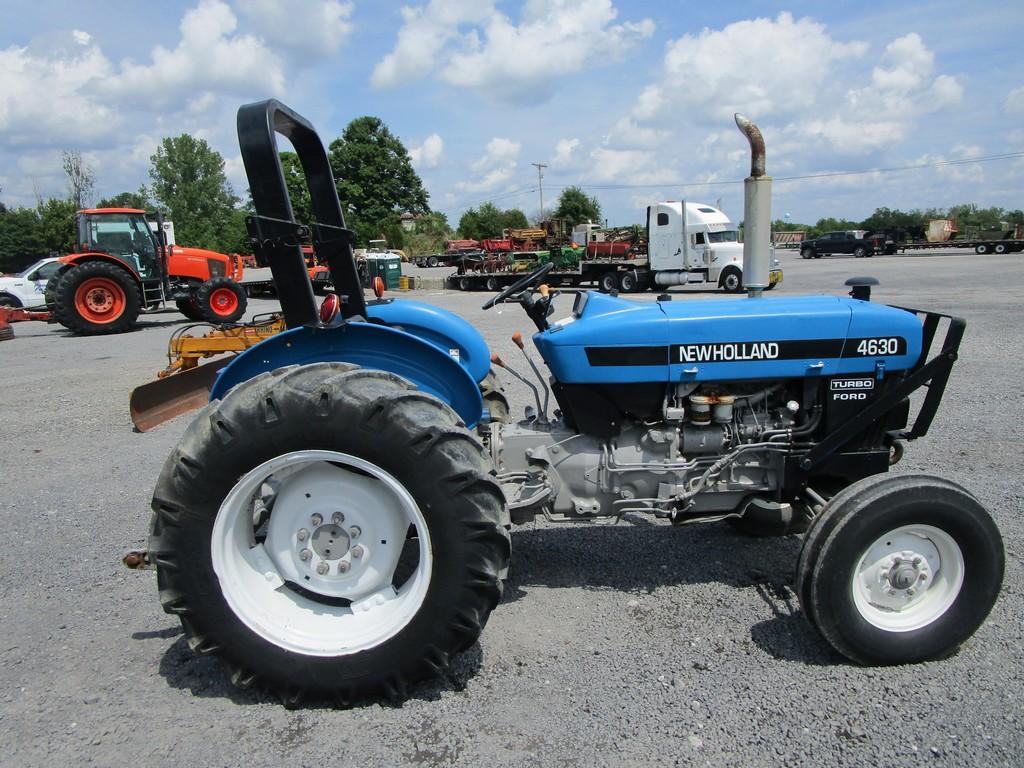 FORD NEW HOLLAND 4630 TRACTOR