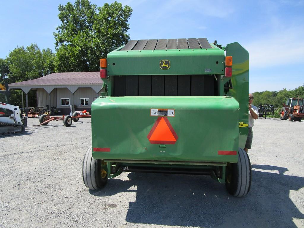 JOHN DEERE 567 RD BALER