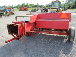 MASSEY FURGUSON 124 SQ BALER