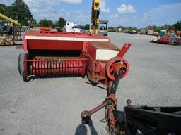 MASSEY FURGUSON 124 SQ BALER