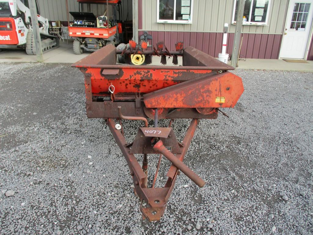 MASSEY FURGUSON 110 SPREADER