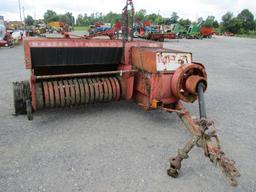 MASSEY FURGUSON 124 SQ BALER