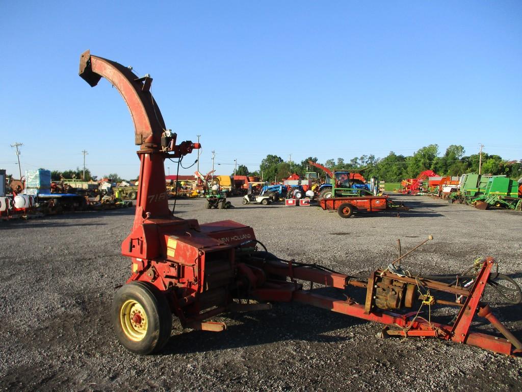 NEW HOLLAND 718 CHOPPER