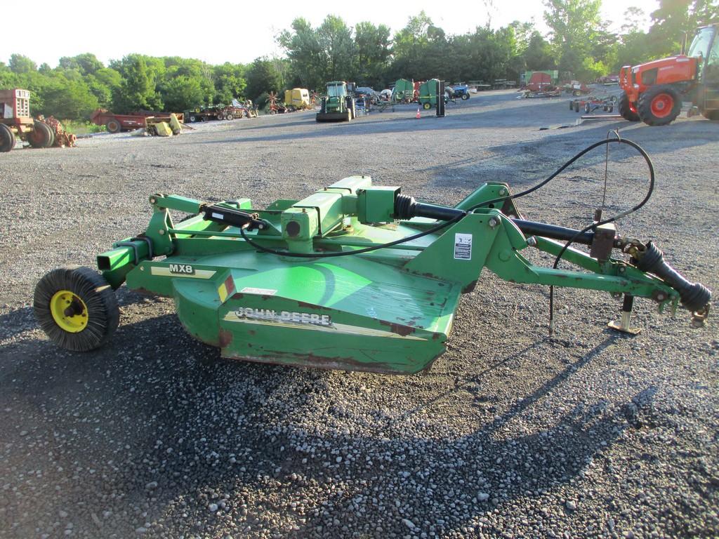 JOHN DEERE MX8 BUSHHOG