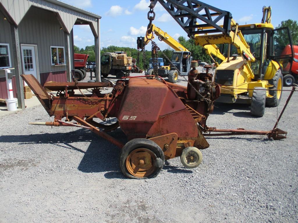 NEW HOLLAND 69 SQ BALER WITH/ WISCONSIN MOTOR