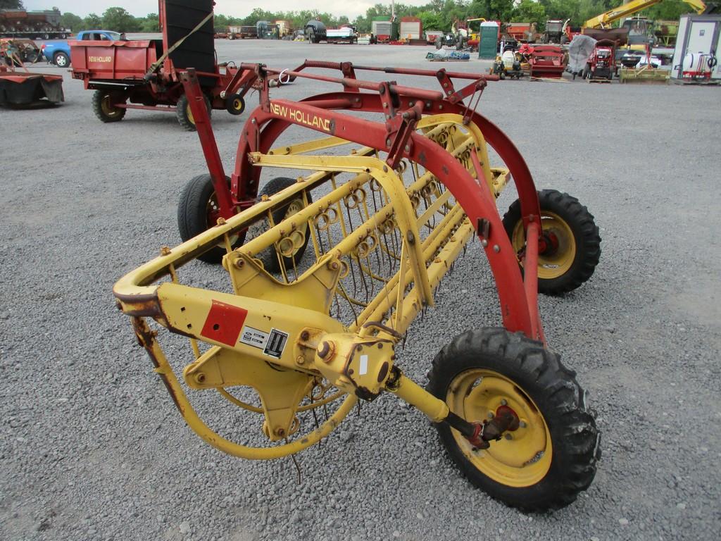 NEW HOLLAND 256 DOLLY RAKE