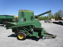 JOHN DEERE 700 GRINDER MIXER