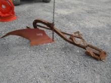 FARMALL PLOW W HANDLE