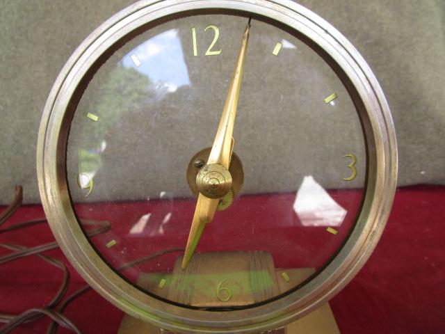 1955 shelf clock