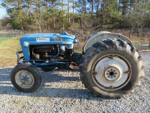 Ford 4000 gas Tractor