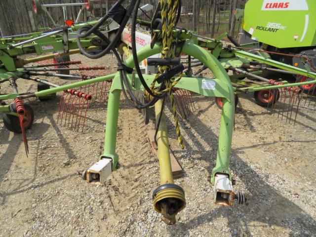 Claas Liner 880 Profil 30' hay rake