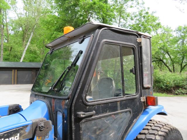 New Holland TC45DA 4WD tractor w/loader