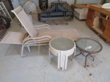 (2) lounge chairs, patio table