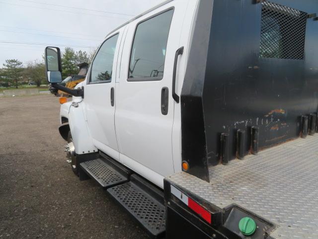 2009 Chevy 5500 Crew Cab Truck