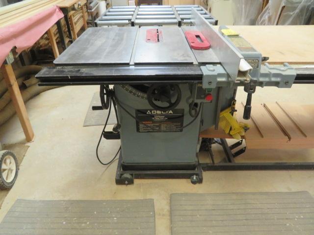 Delta 10" Unisaw Table Saw