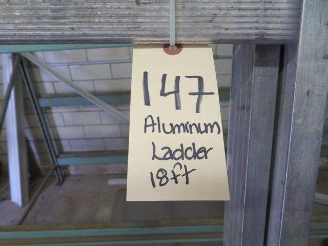 18' Aluminum Ladder